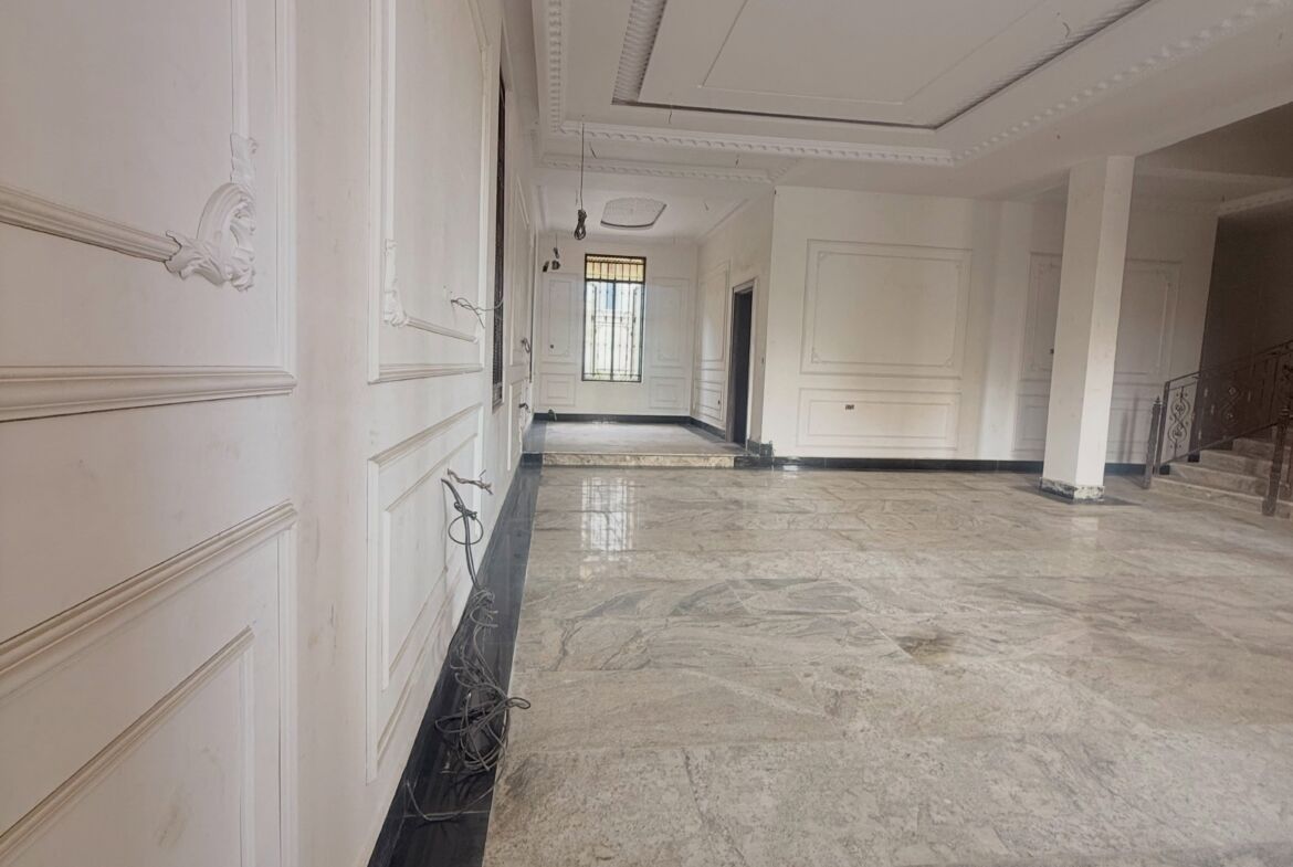6-bedroom fully detached duplex for sale in Asokoro, Abuja