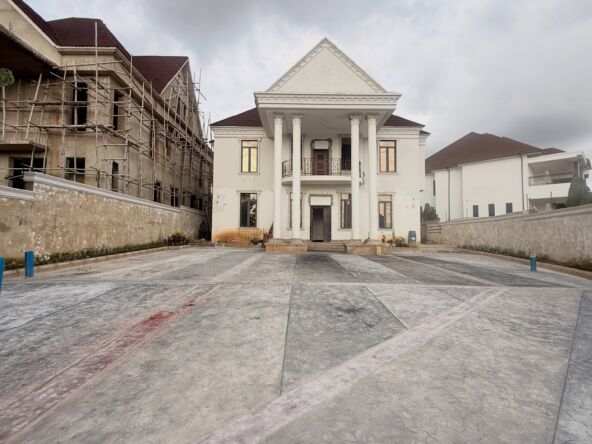 6-bedroom fully detached duplex for sale in Asokoro, Abuja