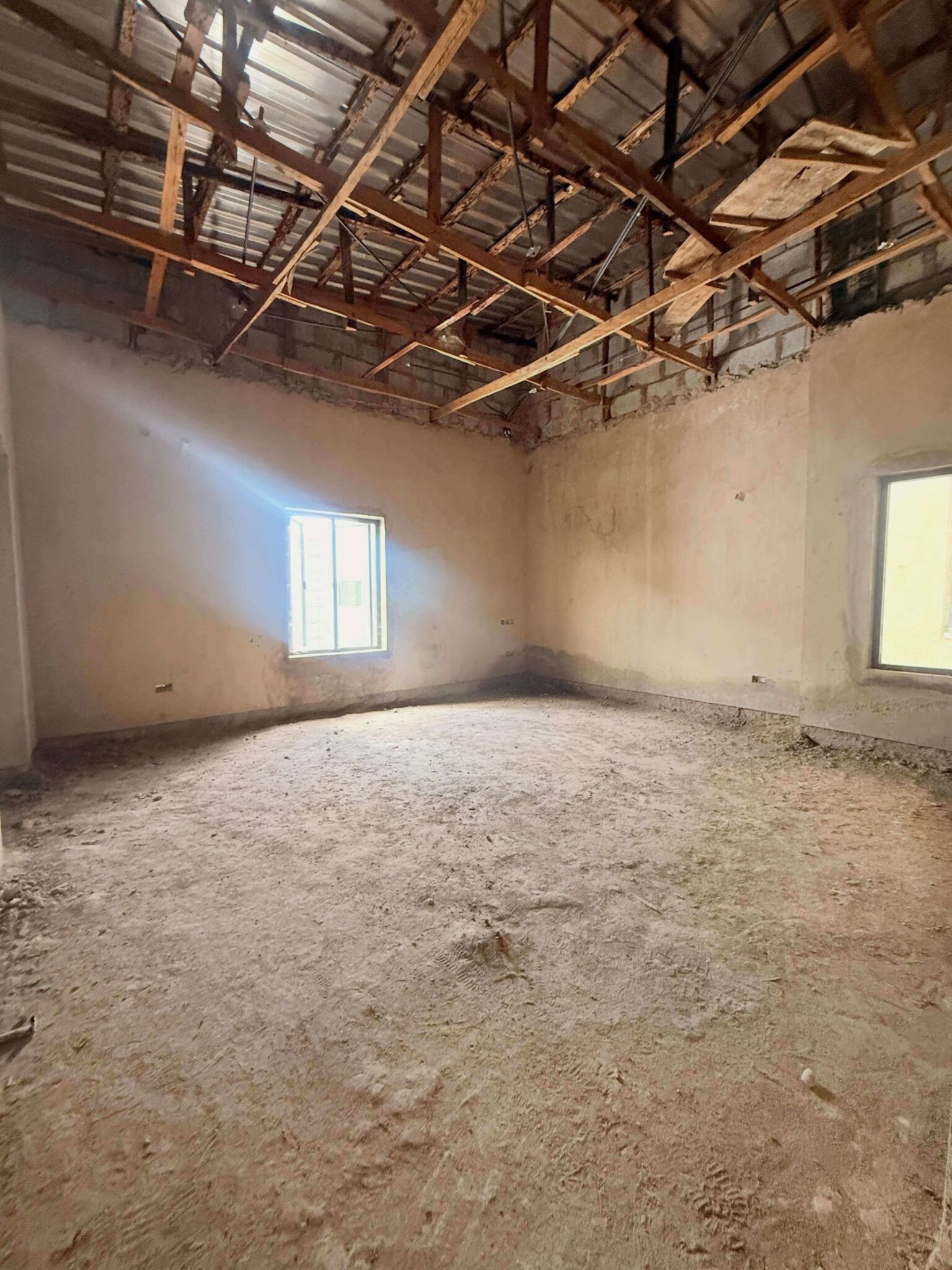 solidly built 5-bedroom detached duplex for sale in Guzape District, Abuja