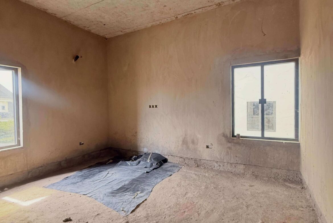 solidly built 5-bedroom detached duplex for sale in Guzape District, Abuja