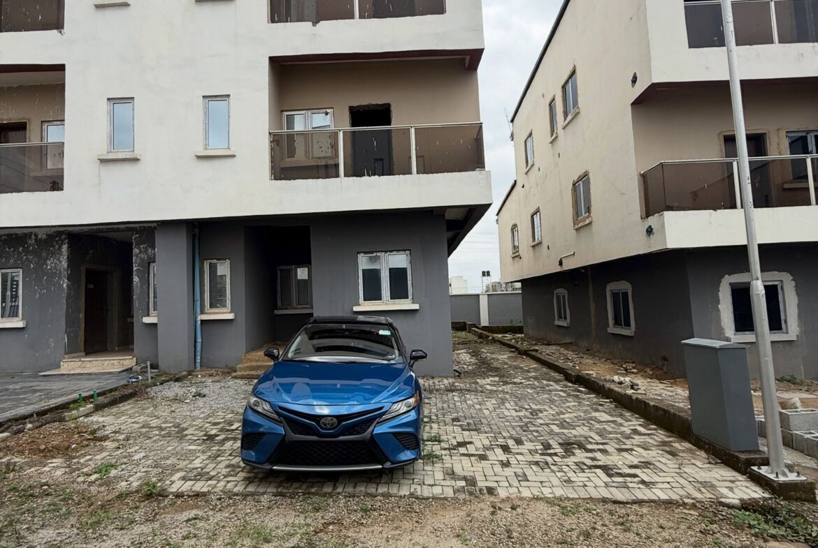 4-bedroom semi-detached duplex for sale in Katampe, Abuja