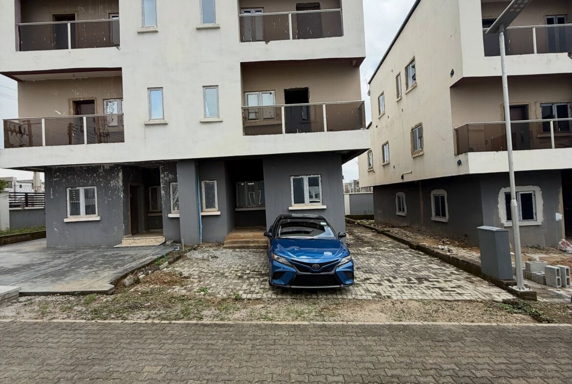 4-bedroom semi-detached duplex for sale in Katampe, Abuja