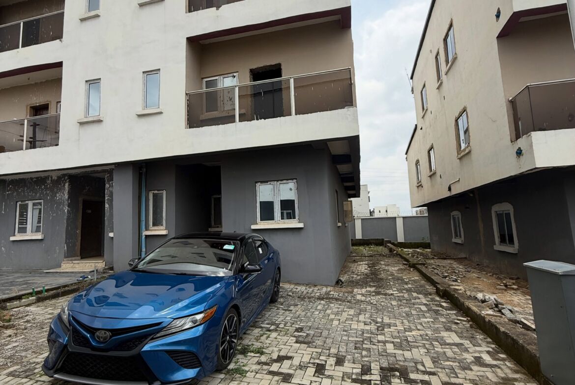 4-bedroom semi-detached duplex for sale in Katampe, Abuja