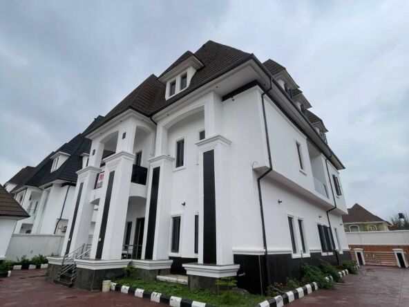 6 bedroom house for sale in Karsana, Abuja