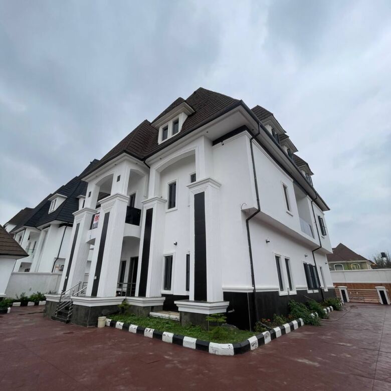 6 bedroom house for sale in Karsana, Abuja