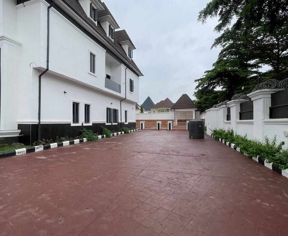6 bedroom house for sale in Karsana, Abuja