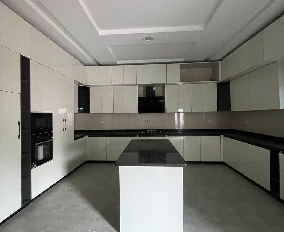 6 bedroom house for sale in Karsana, Abuja