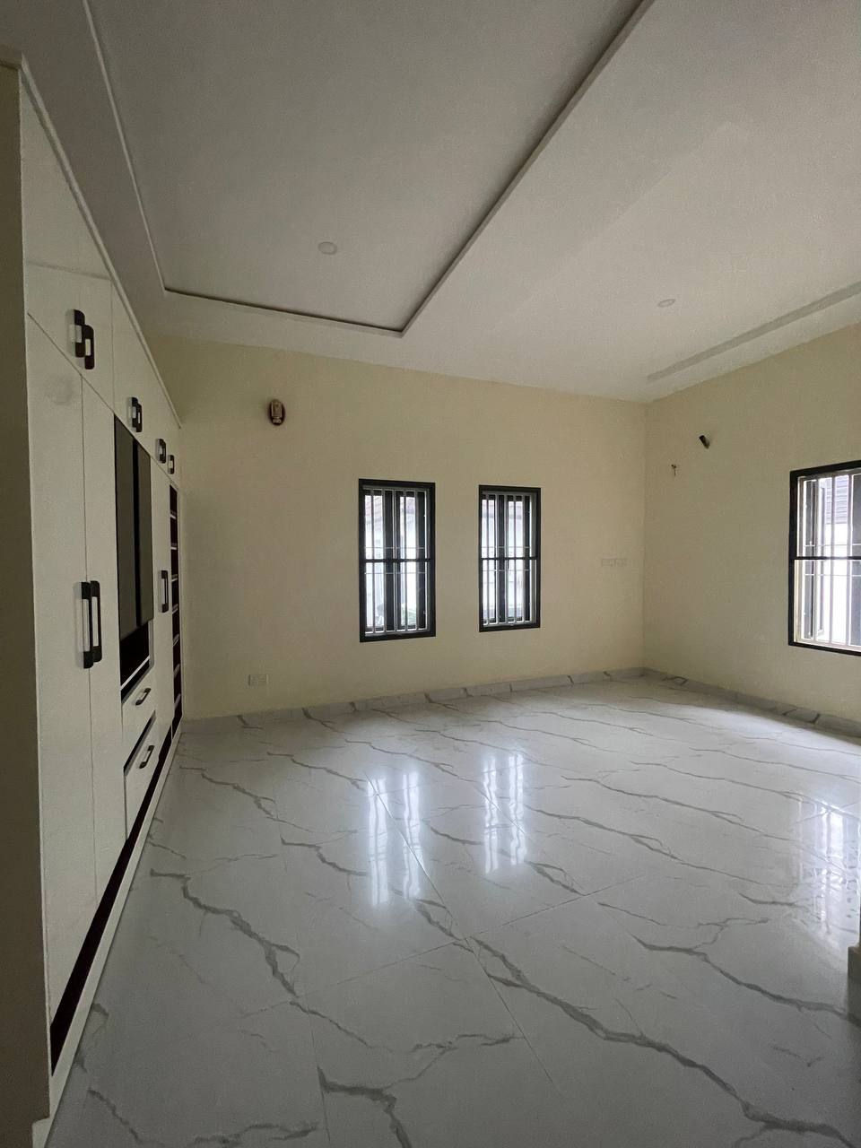 6 bedroom house for sale in Karsana, Abuja