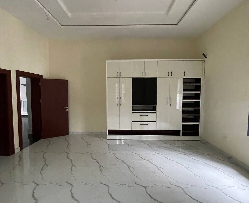 6 bedroom house for sale in Karsana, Abuja