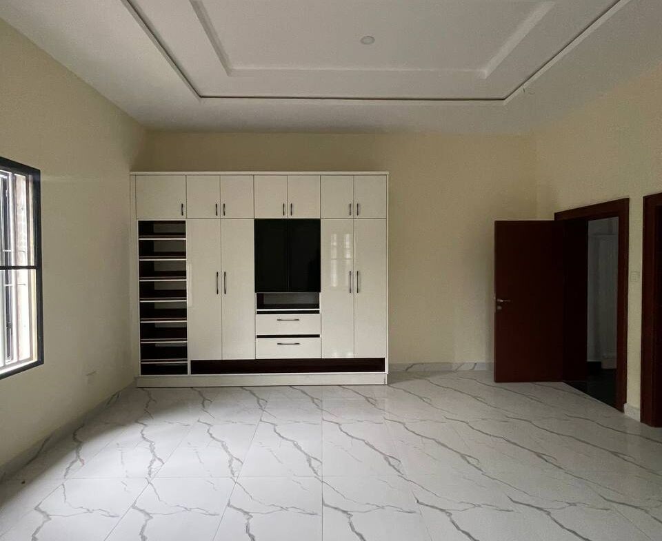 6 bedroom house for sale in Karsana, Abuja