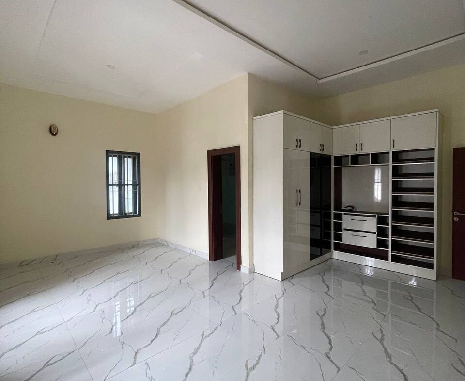 6 bedroom house for sale in Karsana, Abuja
