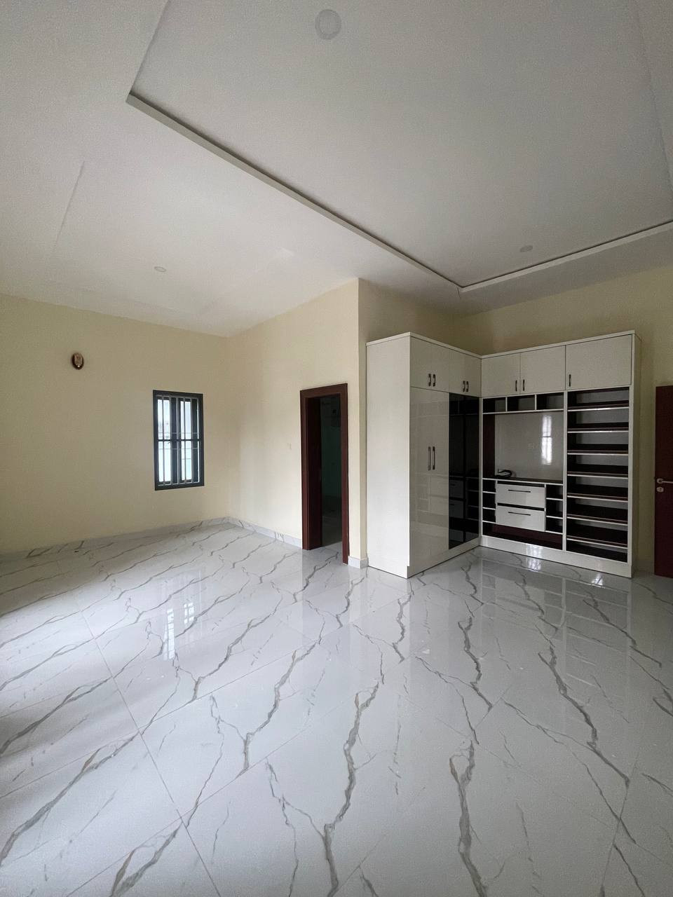 6 bedroom house for sale in Karsana, Abuja