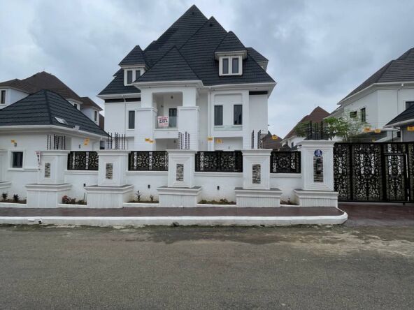 6 bedroom house for sale in Karsana, Abuja