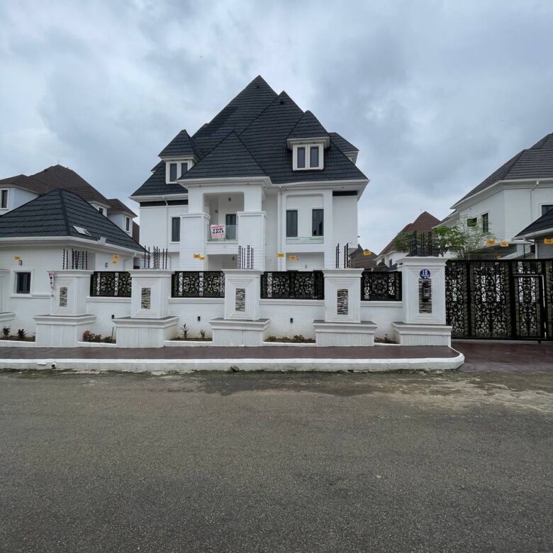 6 bedroom house for sale in Karsana, Abuja