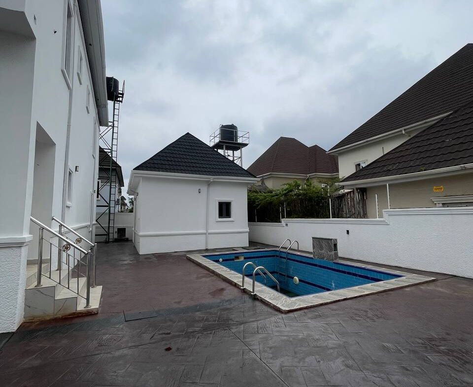 6 bedroom house for sale in Karsana, Abuja