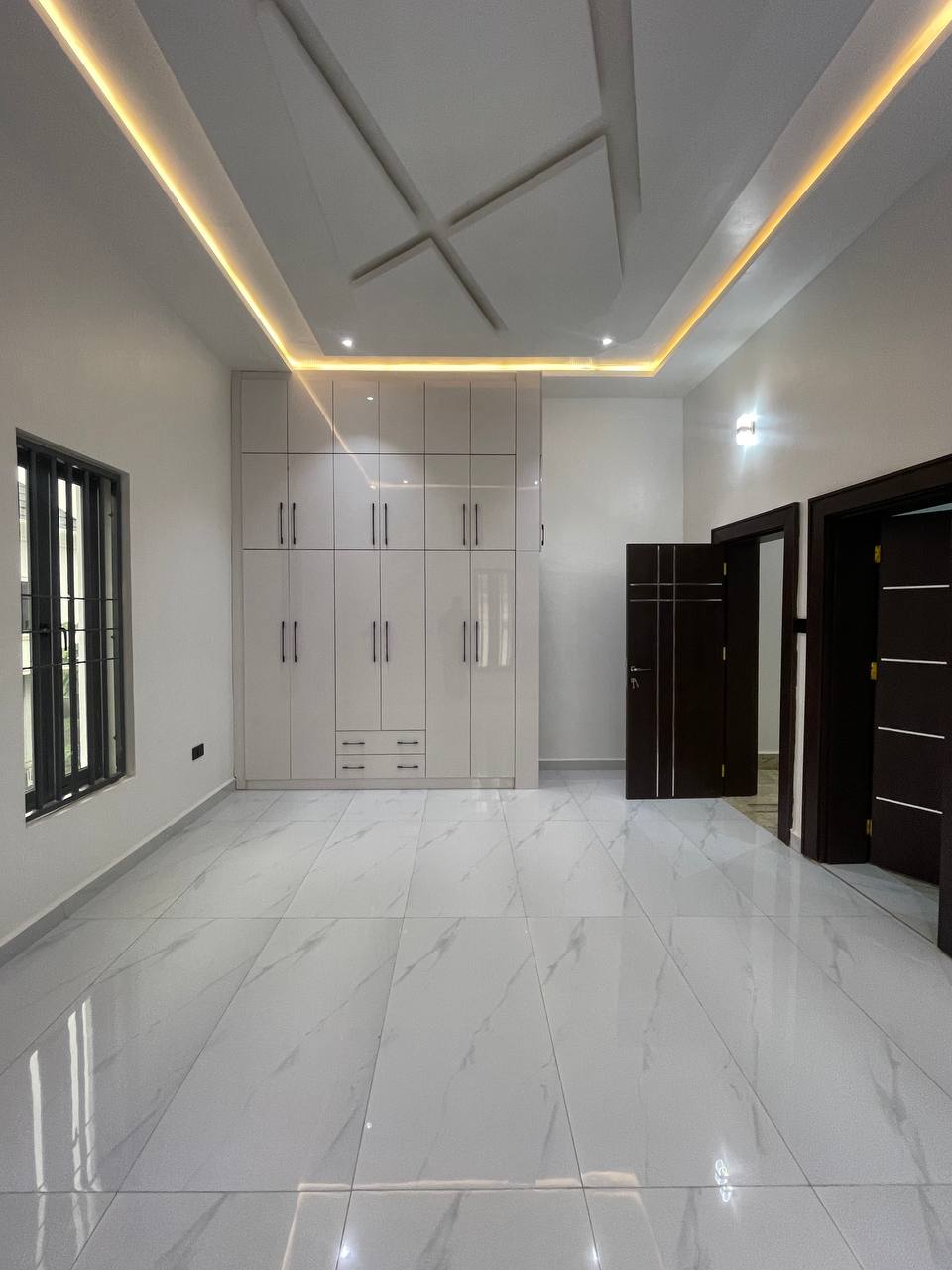 6 bedroom house for sale in Karsana, Abuja