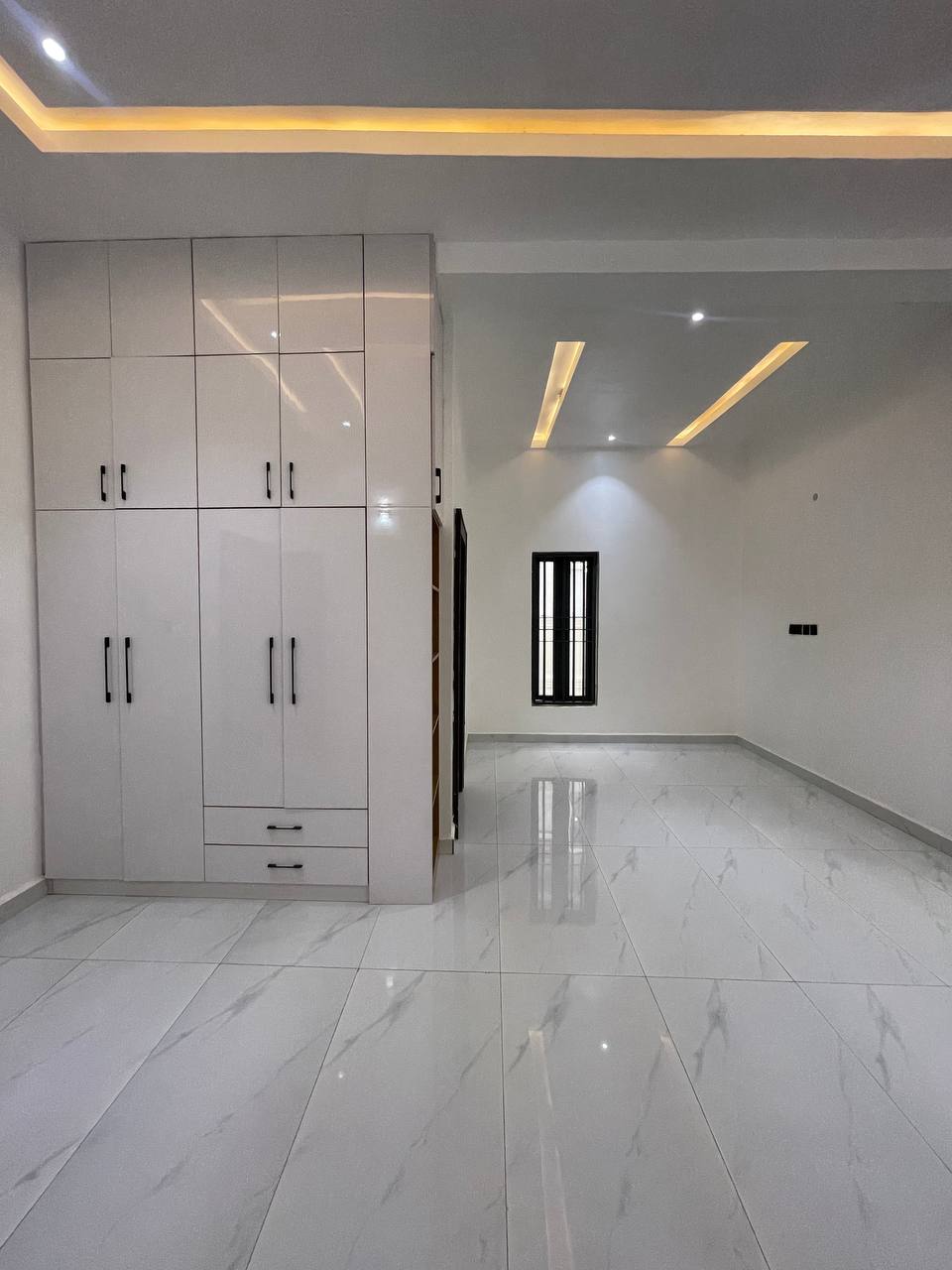 6 bedroom house for sale in Karsana, Abuja