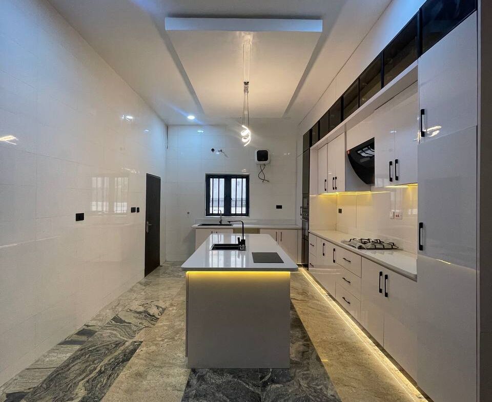6 bedroom house for sale in Karsana, Abuja