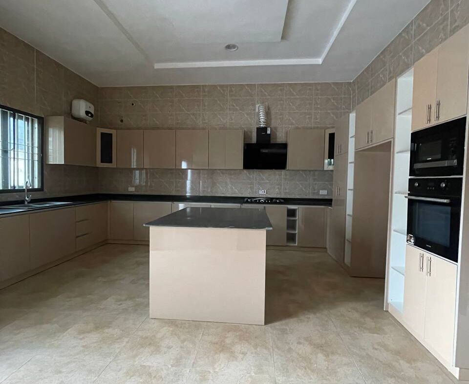 6 bedroom house for sale in Karsana, Abuja