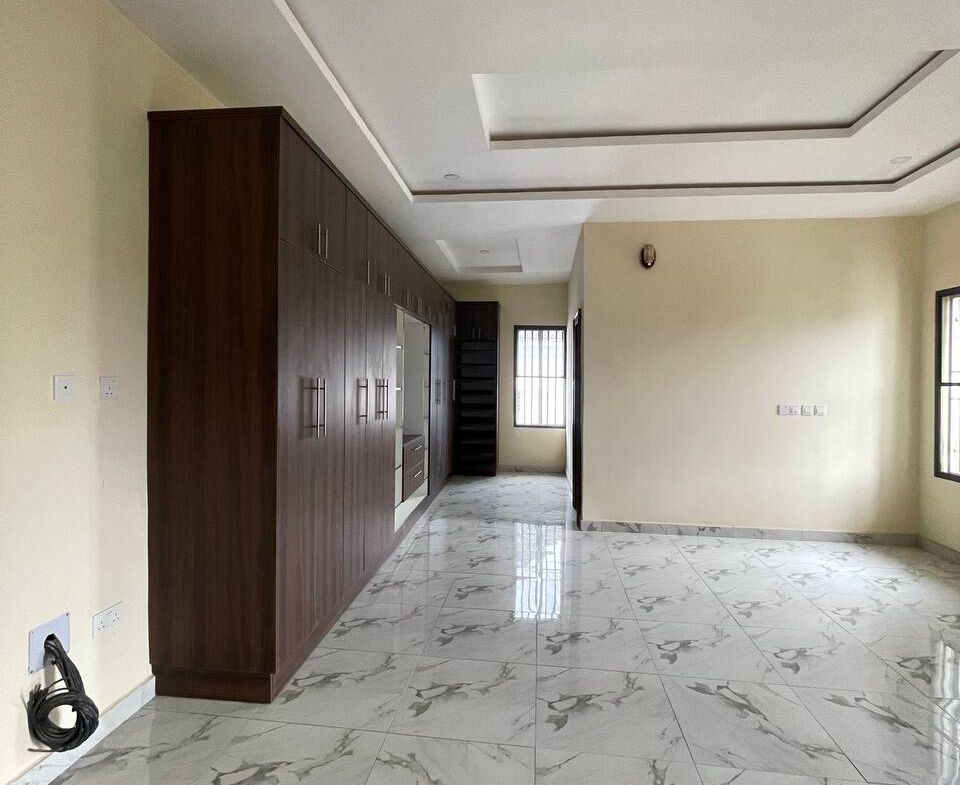 6 bedroom house for sale in Karsana, Abuja