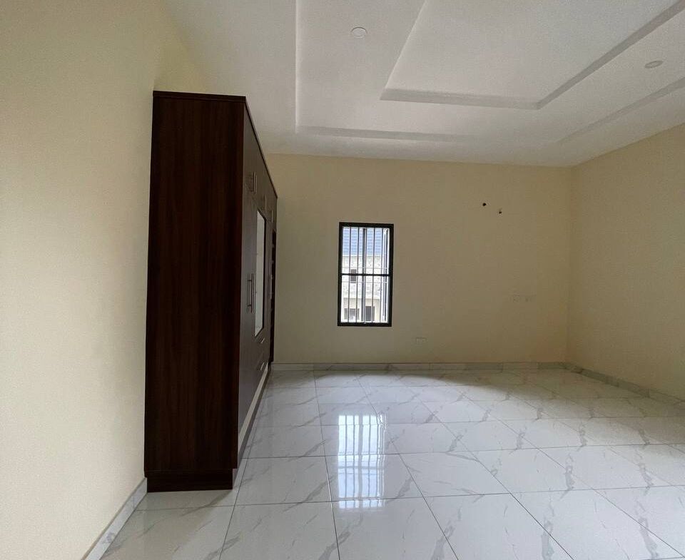 6 bedroom house for sale in Karsana, Abuja