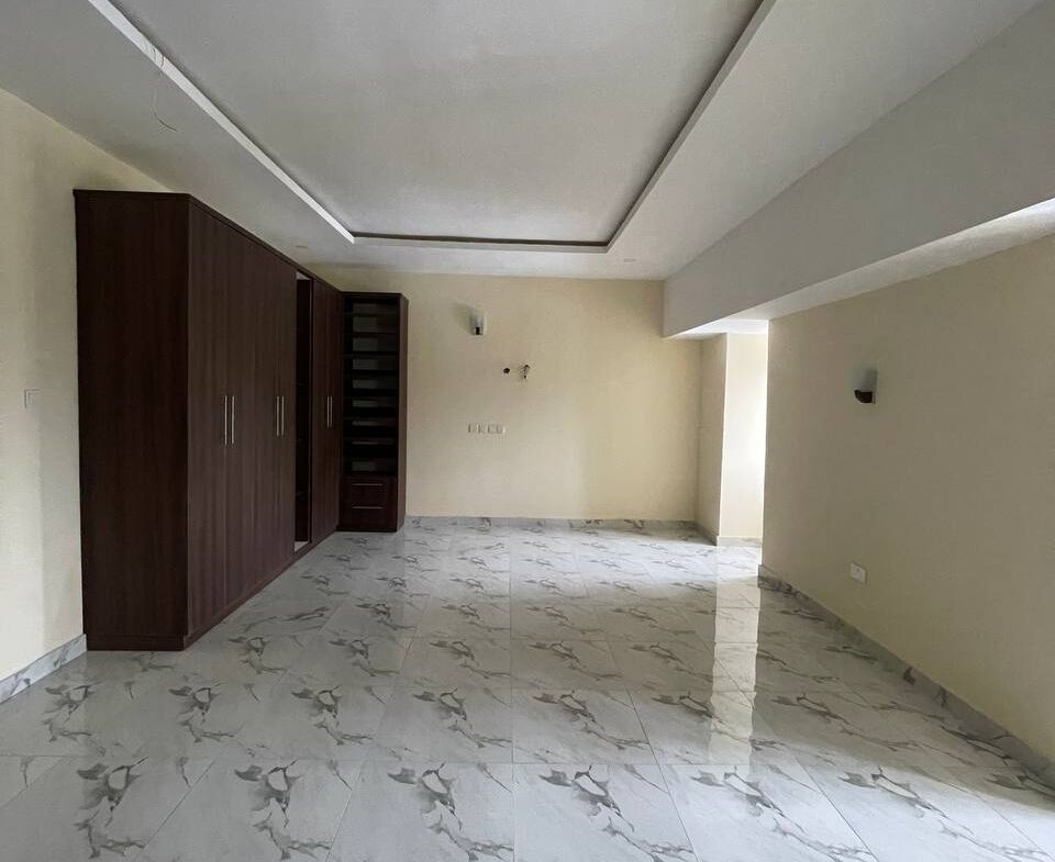 6 bedroom house for sale in Karsana, Abuja