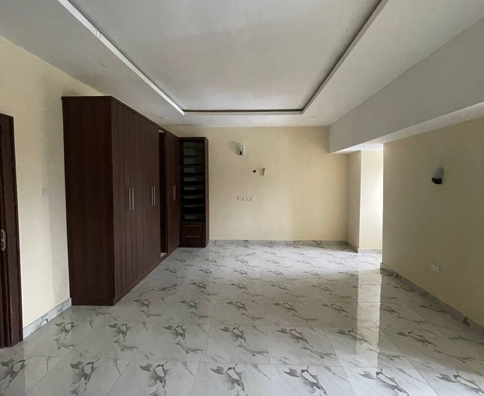6 bedroom house for sale in Karsana, Abuja