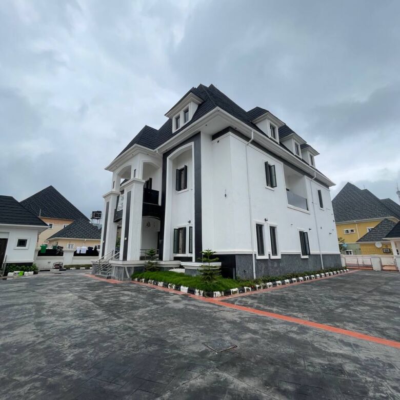 6 bedroom house for sale in Karsana, Abuja