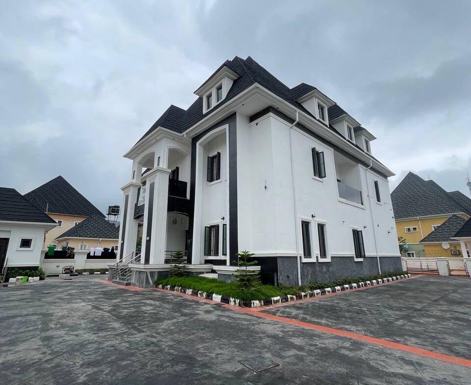 6 bedroom house for sale in Karsana, Abuja