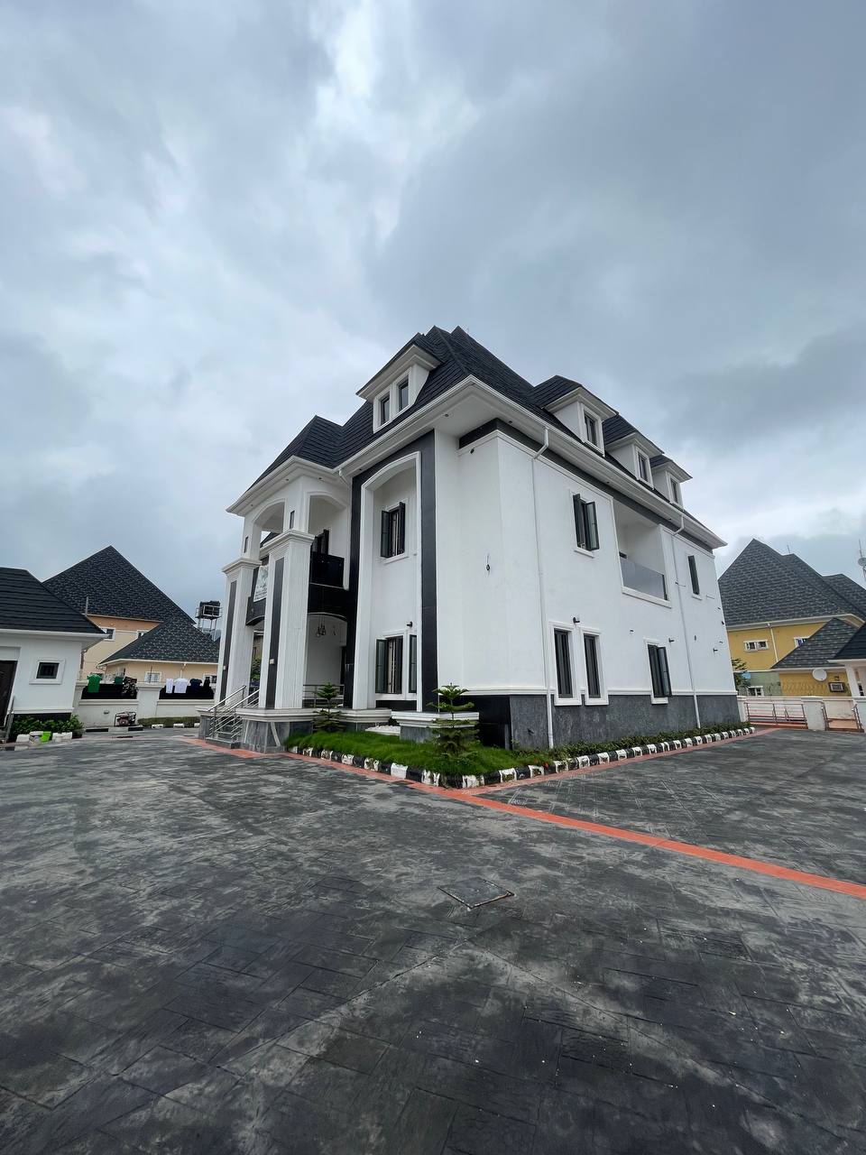 6 bedroom house for sale in Karsana, Abuja