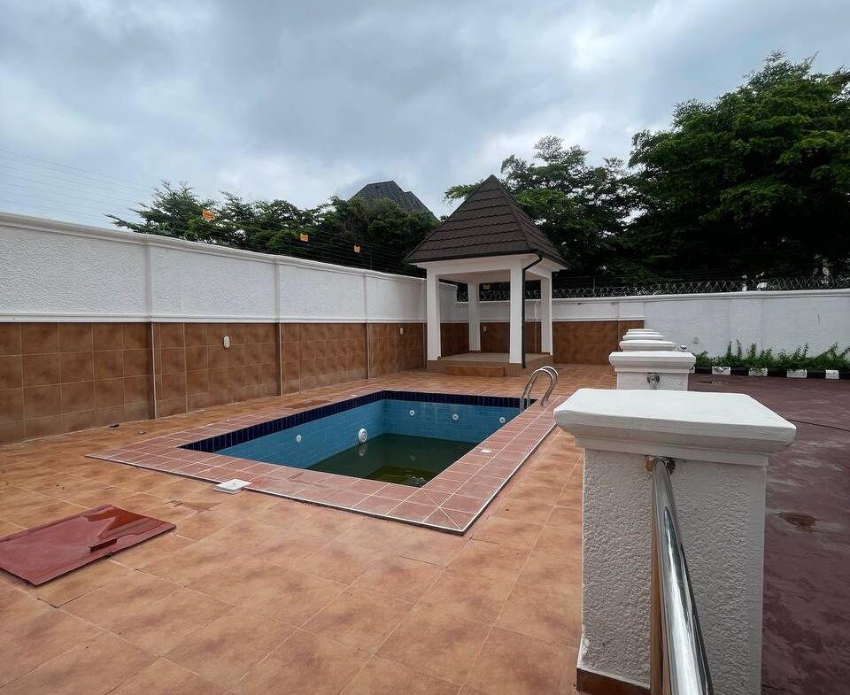 6 bedroom house for sale in Karsana, Abuja