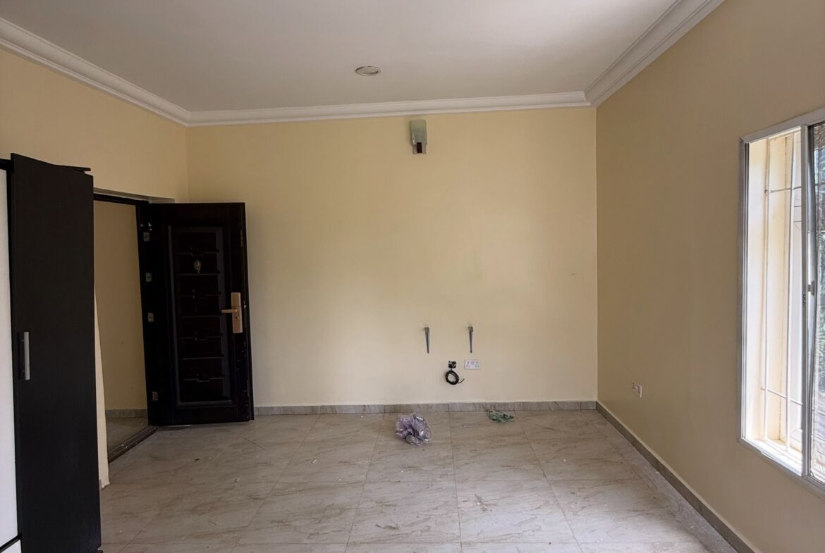 5-Bedroom Detached Duplex with 1-Room BQ for Sale in Admiralty Estate, Asokoro