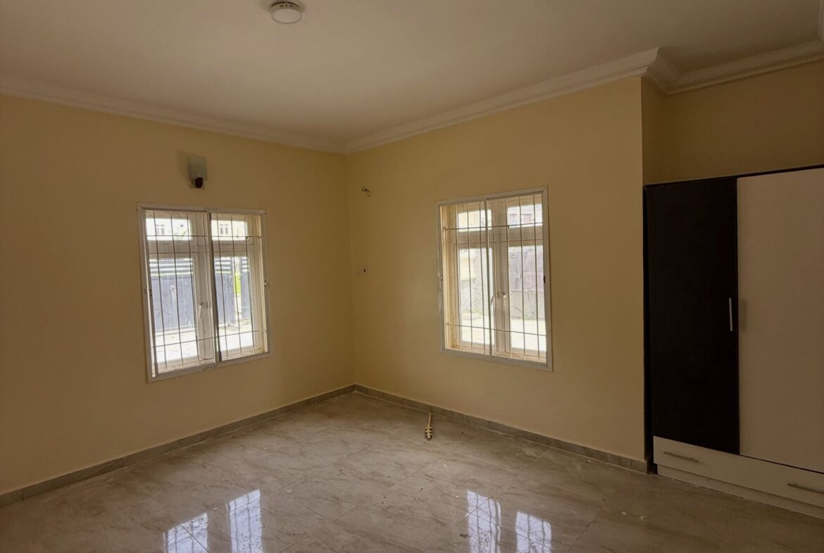 5-Bedroom Detached Duplex with 1-Room BQ for Sale in Admiralty Estate, Asokoro