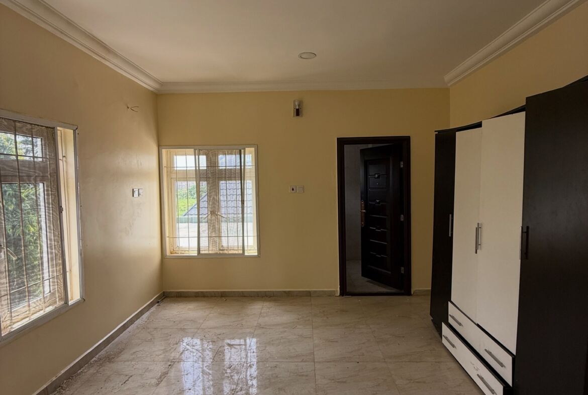 5-Bedroom Detached Duplex with 1-Room BQ for Sale in Admiralty Estate, Asokoro