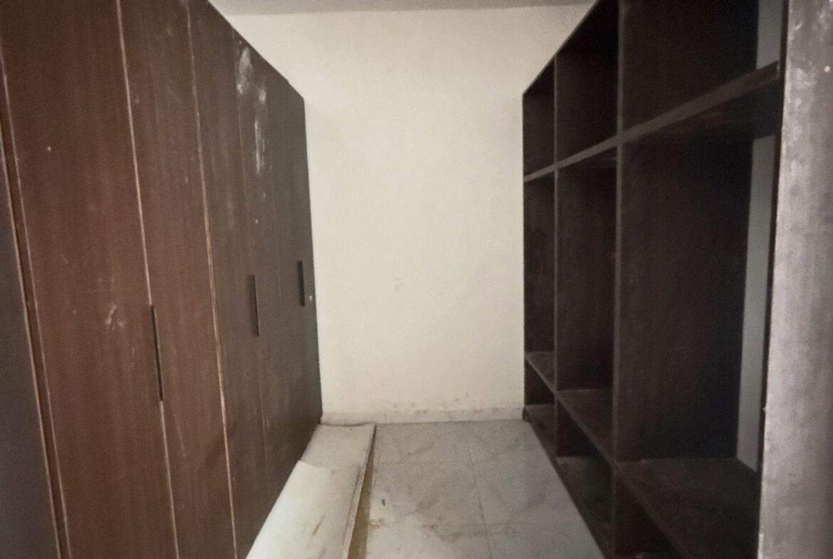 5-bedroom detached duplex with a one-room boys’ quarters