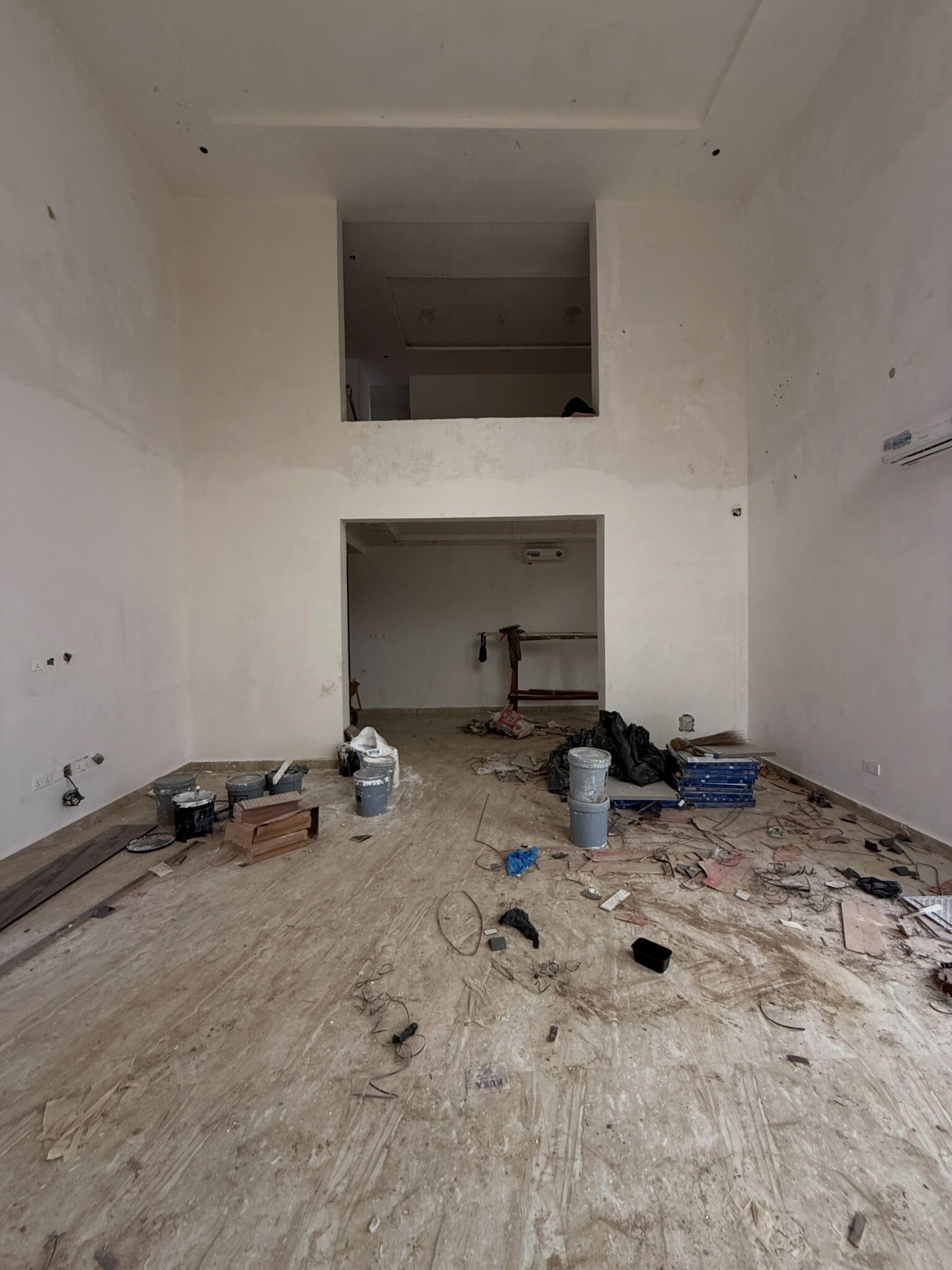 5-bedroom detached duplex with a one-room boys’ quarters