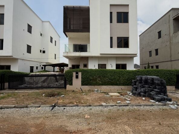 6-bedroom detached duplex for sale in Mabushi, Abuja