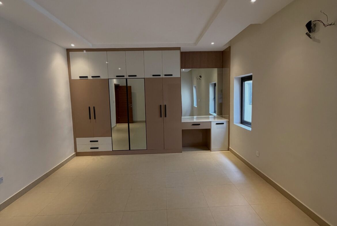 5-bedroom terrace duplex for sale in Mabushi, Abuja