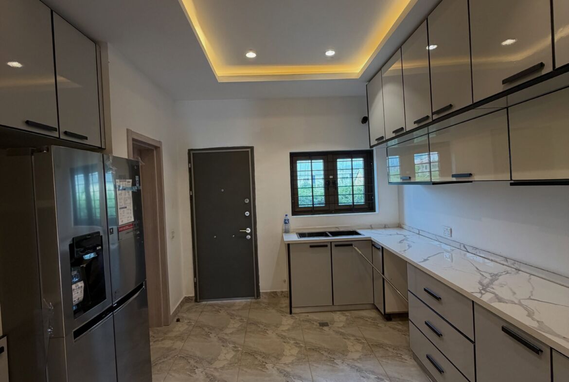 6-bedroom detached duplex for sale in Mabushi, Abuja