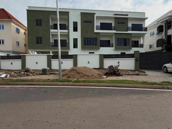 two units of 4-bedroom terrace duplexes and two units of 2-bedroom flats
