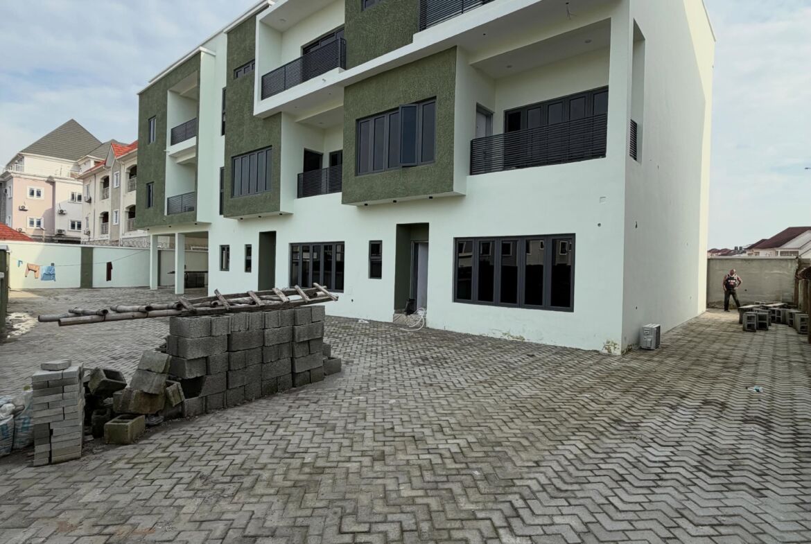two units of 4-bedroom terrace duplexes and two units of 2-bedroom flats