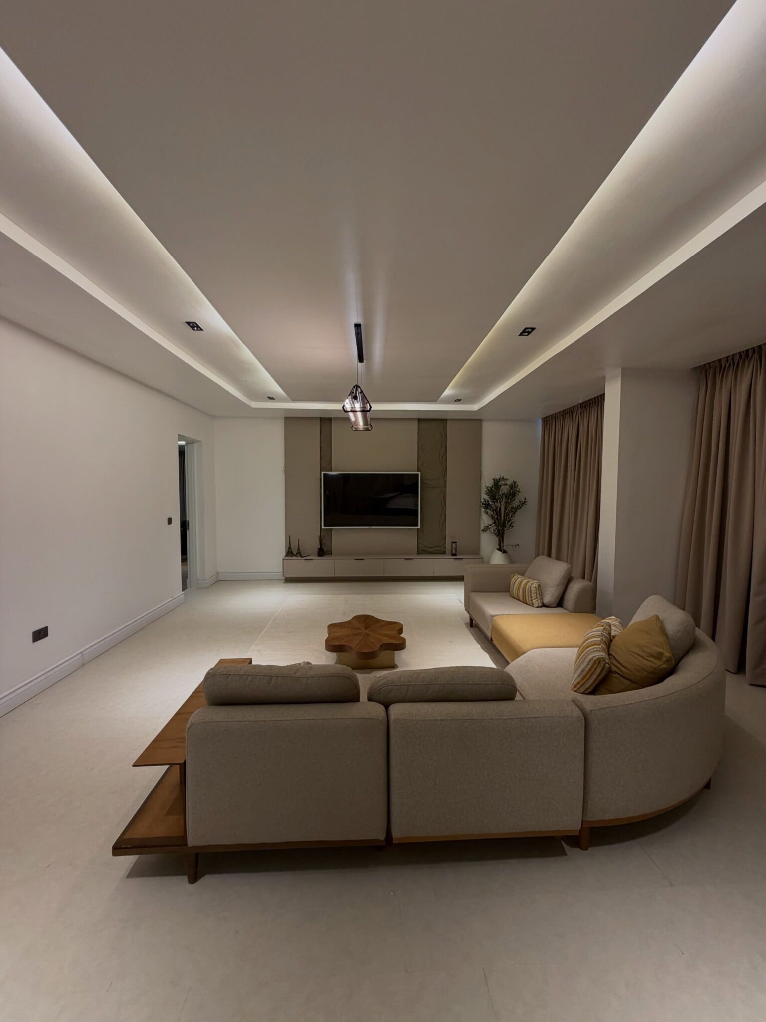 brand-new furnished 6-bedroom detached duplex in Asokoro, Abuja