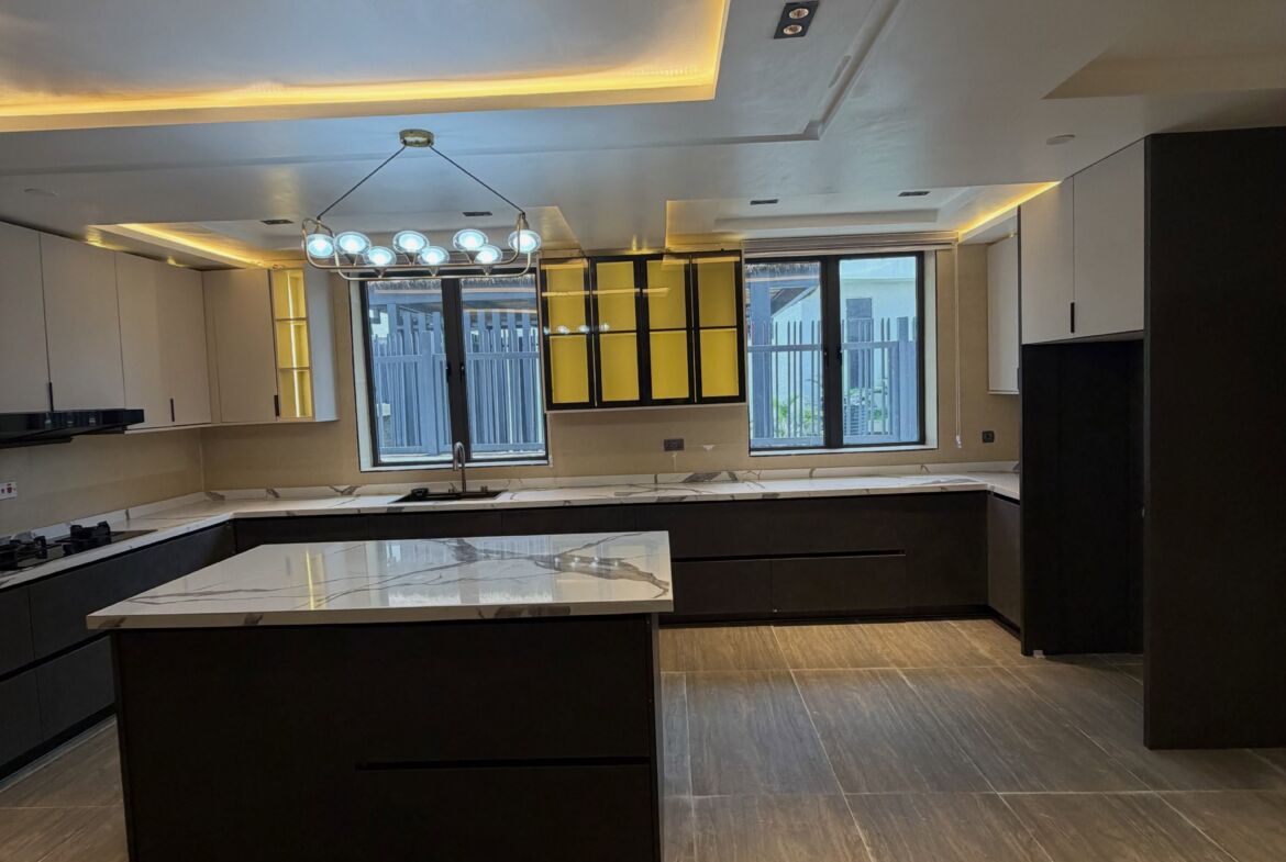 brand-new furnished 6-bedroom detached duplex in Asokoro, Abuja