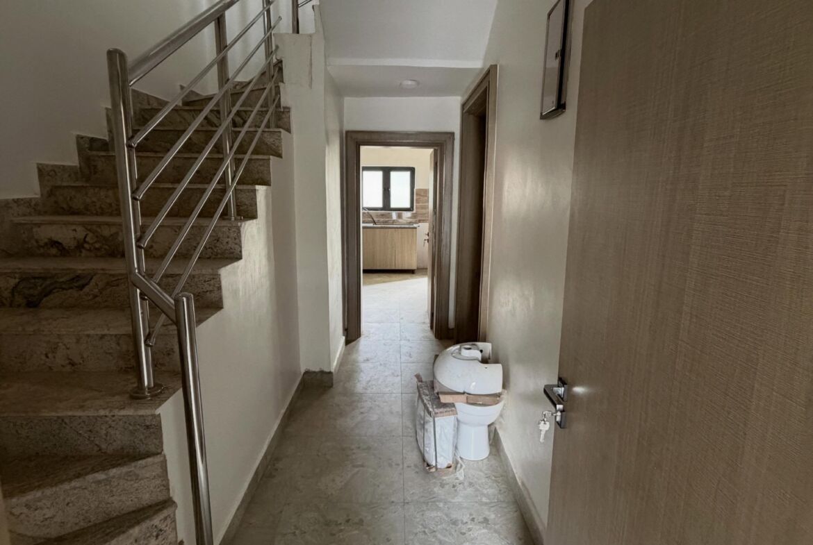 two units of 4-bedroom terrace duplexes and two units of 2-bedroom flats