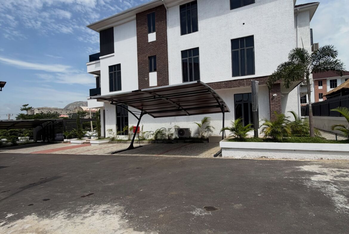 brand-new furnished 6-bedroom detached duplex in Asokoro, Abuja