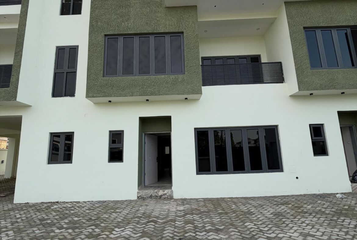 two units of 4-bedroom terrace duplexes and two units of 2-bedroom flats