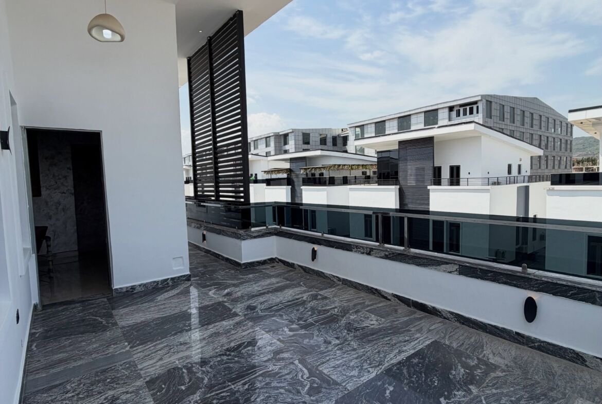 5-Bedroom Detached Corner Duplex with Gazebo for Sale in Jahi, Abuja
