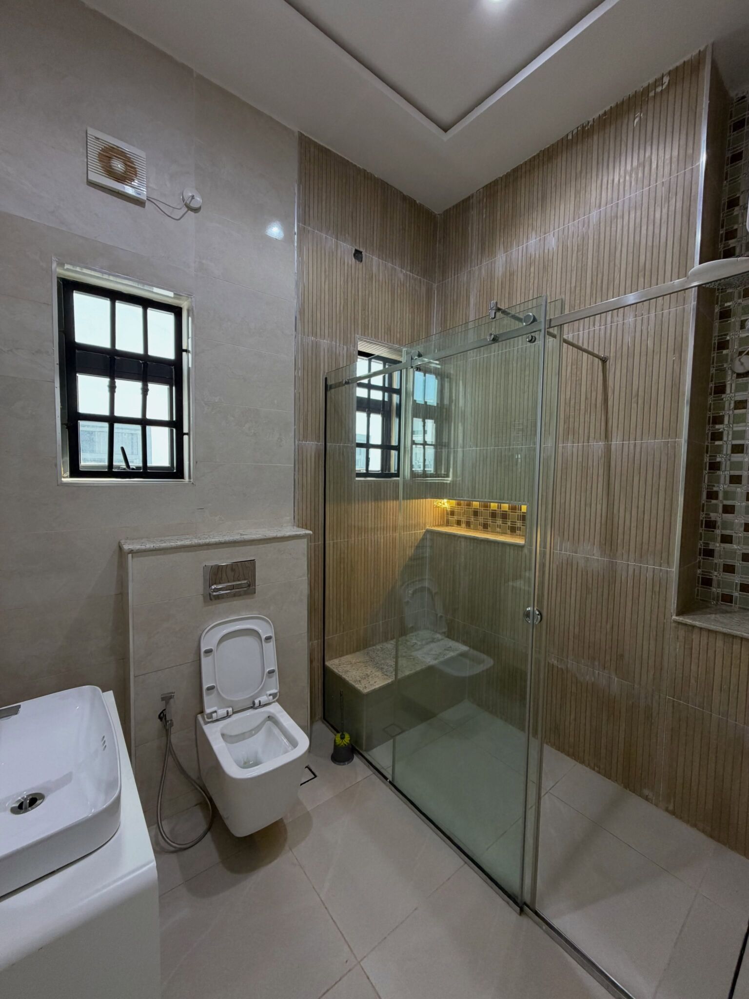5-Bedroom Detached Corner Duplex with Gazebo for Sale in Jahi, Abuja